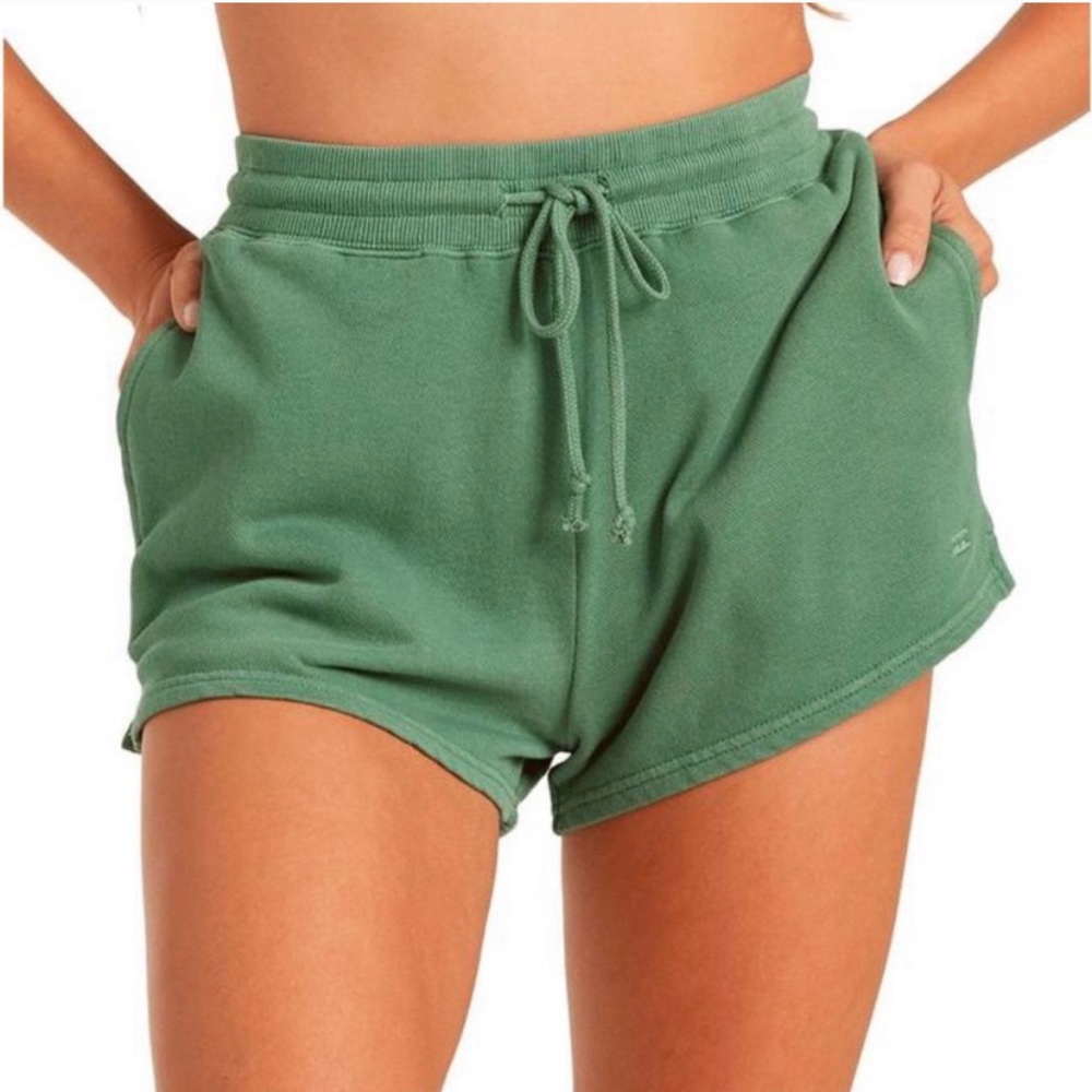 Billabong• Gold Coast Short Palm Green